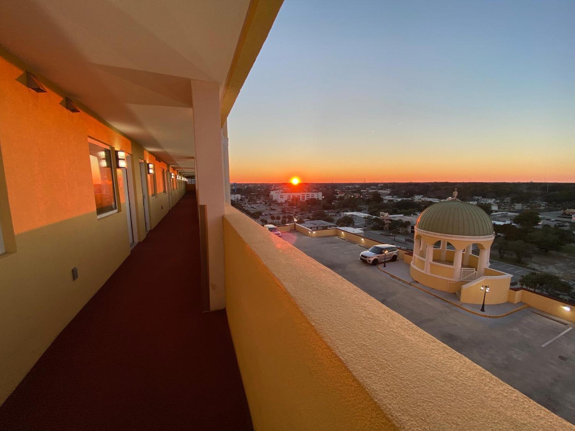 شاطئ ميرتل Camelot By The Sea Ocean Front Condo المظهر الخارجي الصورة