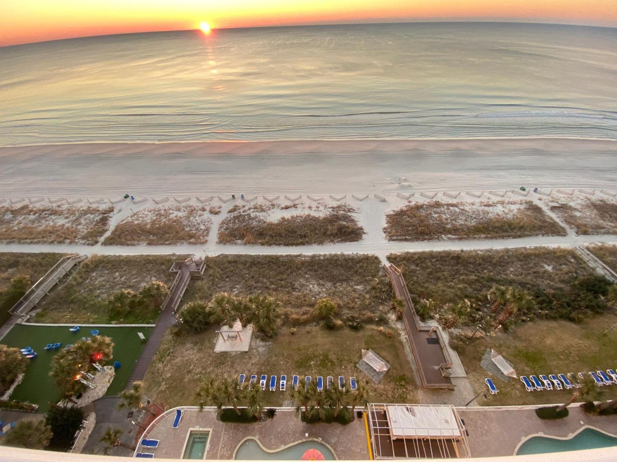 شاطئ ميرتل Camelot By The Sea Ocean Front Condo المظهر الخارجي الصورة